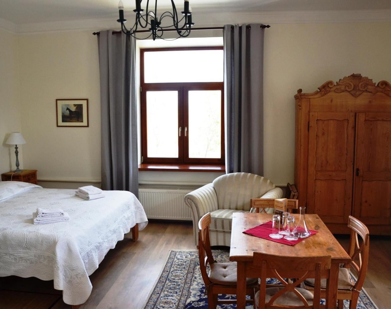 Hotel Grasu Pils Cesvaine Екстериор снимка